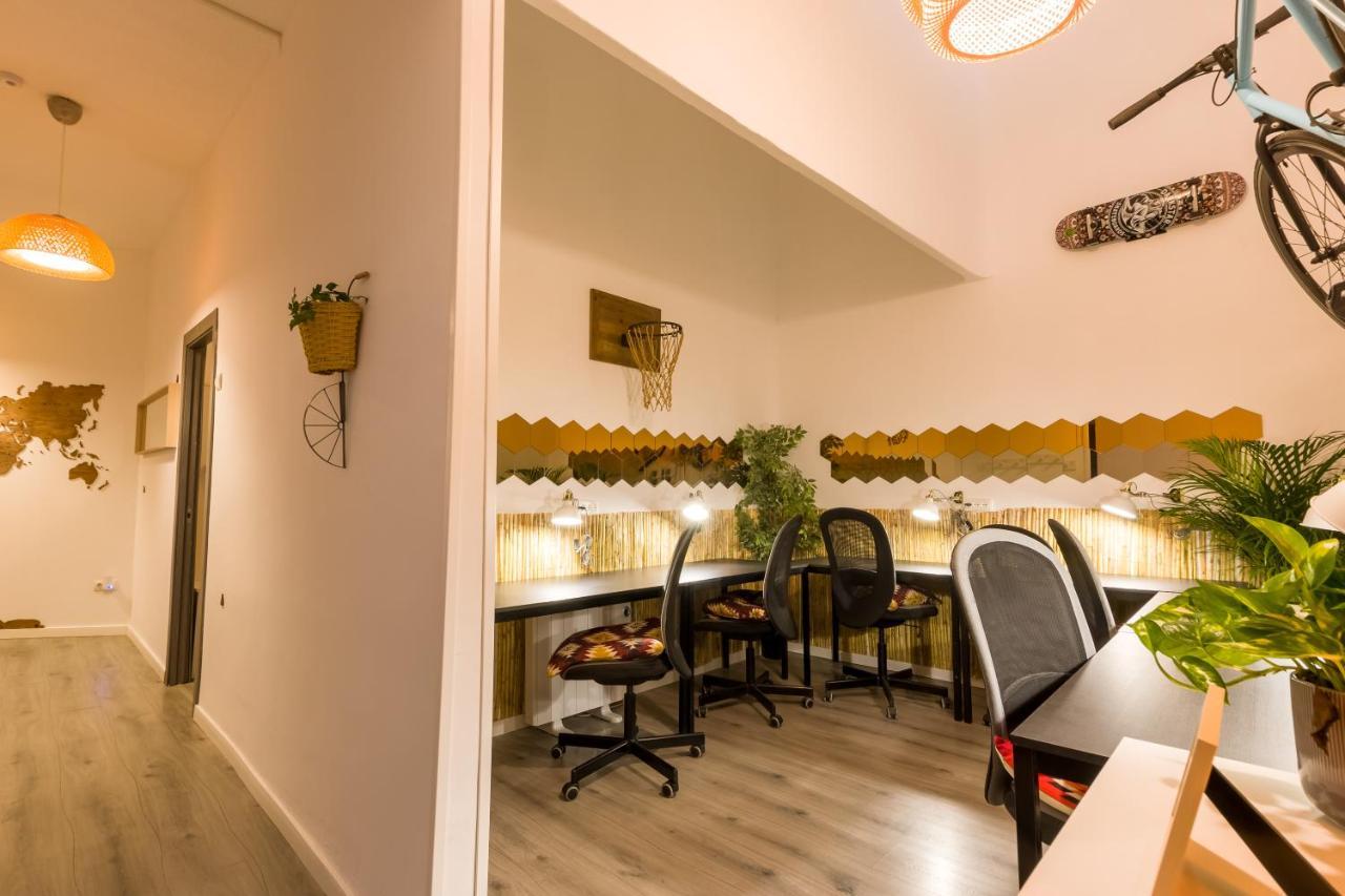 Social - Coliving & Coworking - Madrid Hostel Eksteriør bilde